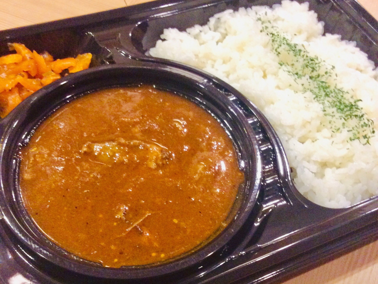 牛すじカレー弁当